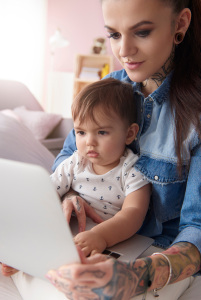 women returning to the workplace after having a baby | should you acknowledge your maternity leave period on your resume